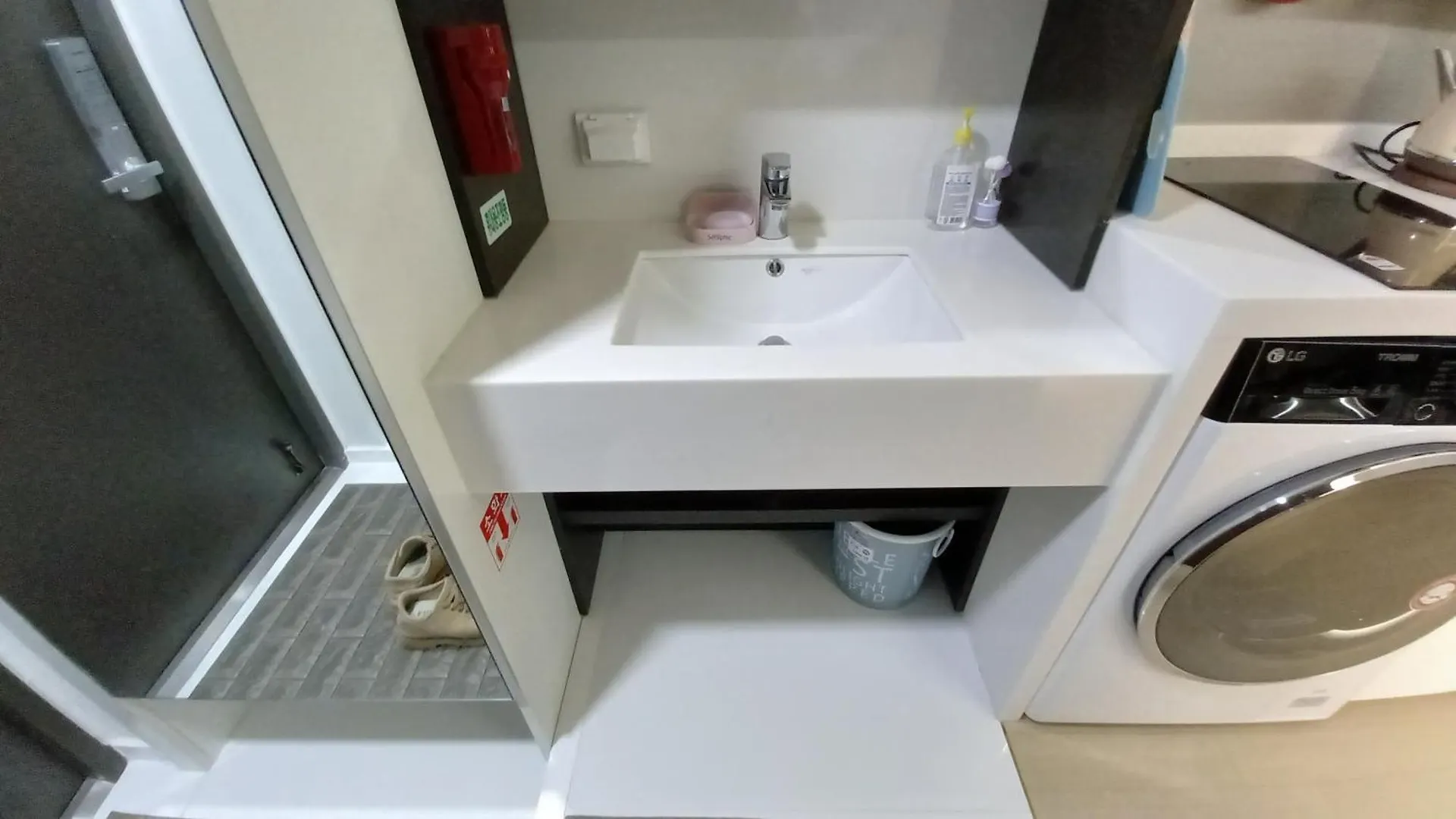 인천공항 운서역 5분 스카이탑 레지던스 호탤 태라스 롯데마트 무료주차 신축풀옵션 Hotel Incheon